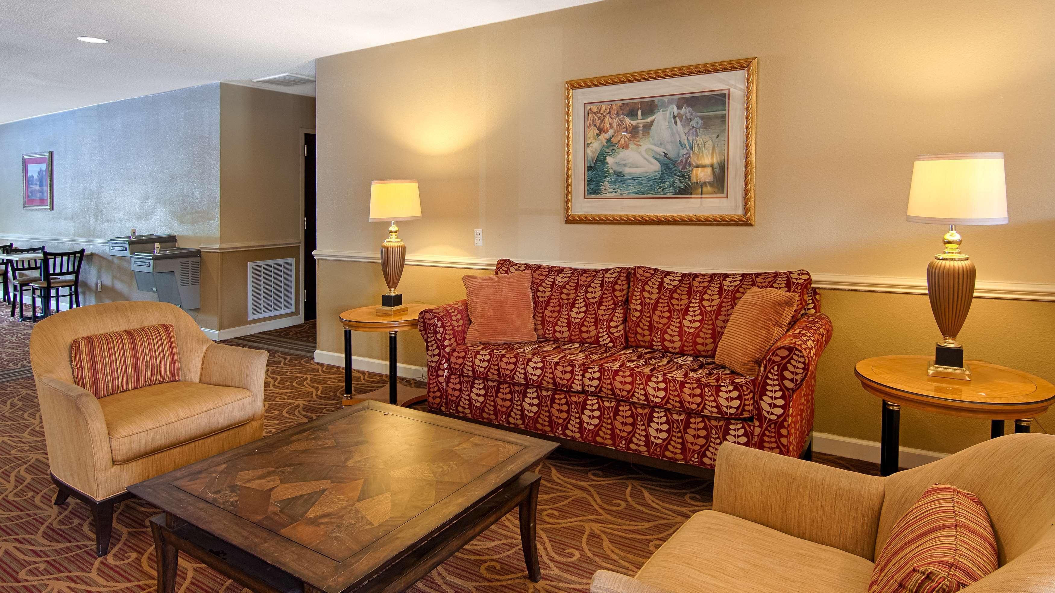 Surestay Plus Hotel Tarboro Interior photo